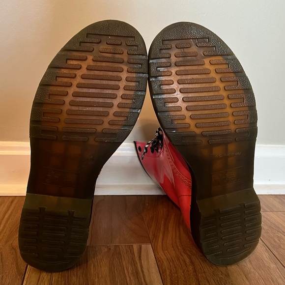 💖 Bubblegum pink Dr Marten patent leather boots 💖 - Picture 4 of 9